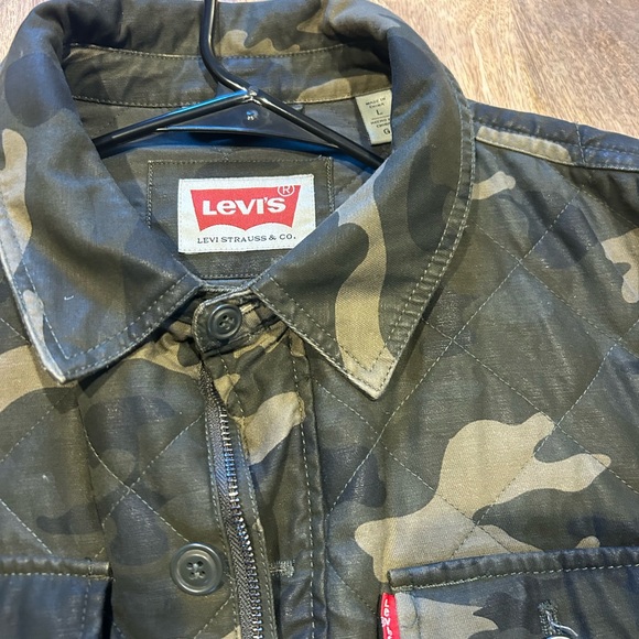 Levi's Men's Camo Shirt Jacket - Picture 2 of 4